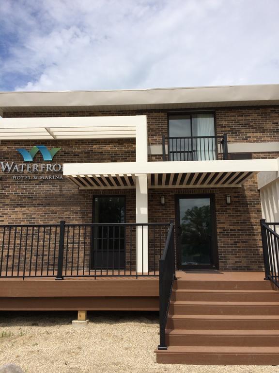 Waterfront Hotel And Marina Johnsburg Exterior photo