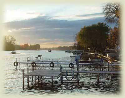 Waterfront Hotel And Marina Johnsburg Exterior photo